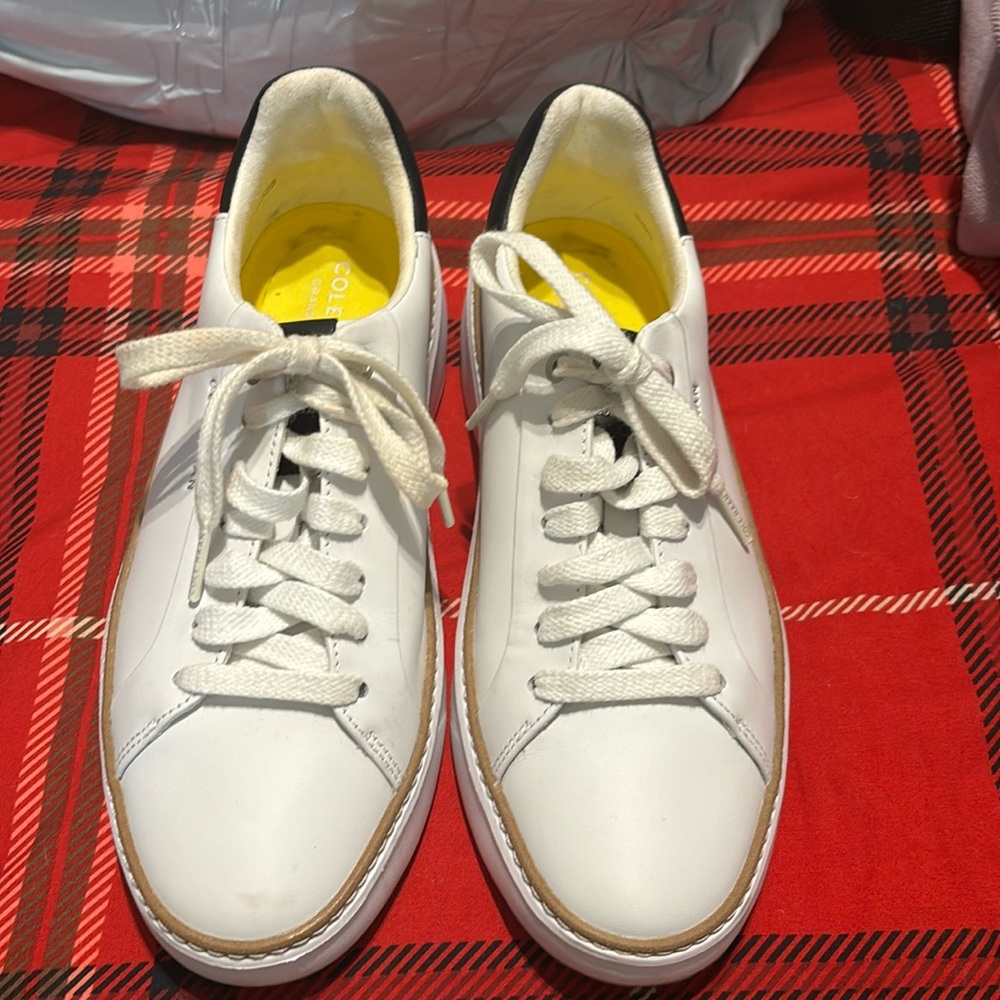 Women’s gently worn Cole Haan Sneakers 7.5